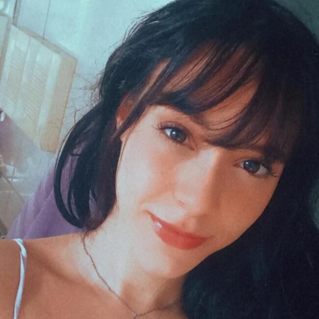 Babysitter in Brasília: Ane Beatriz