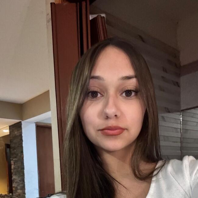 Babysitter in Toledo: Sasha