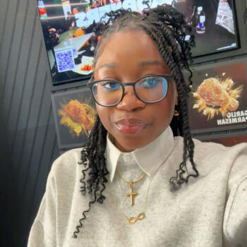 Babysitter in Scarborough Junction: Divine