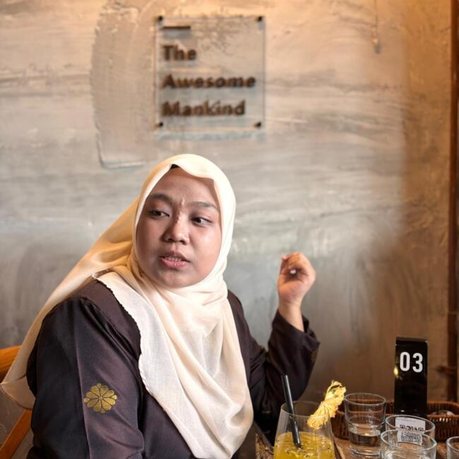 Pengasuh di Johor Bahru: Ika