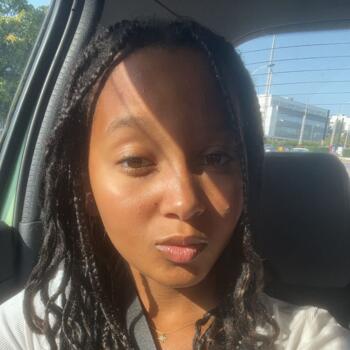 Babysitter στην περιοχή Pessac: Séréna