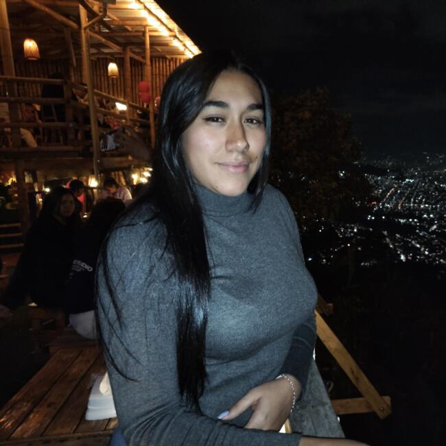 Babysitter in Medellín: Julieth