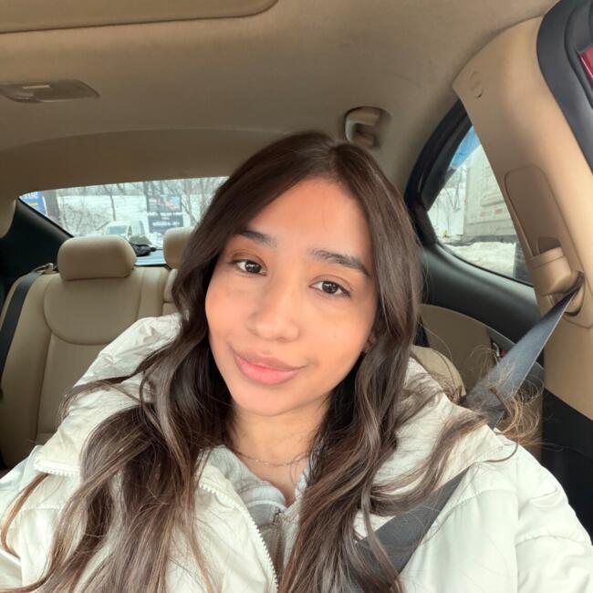 Babysitter in Clifton: Oreana