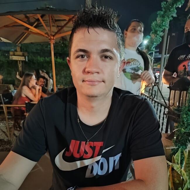 Babysitting job in Jaraguá do Sul: Alexandre