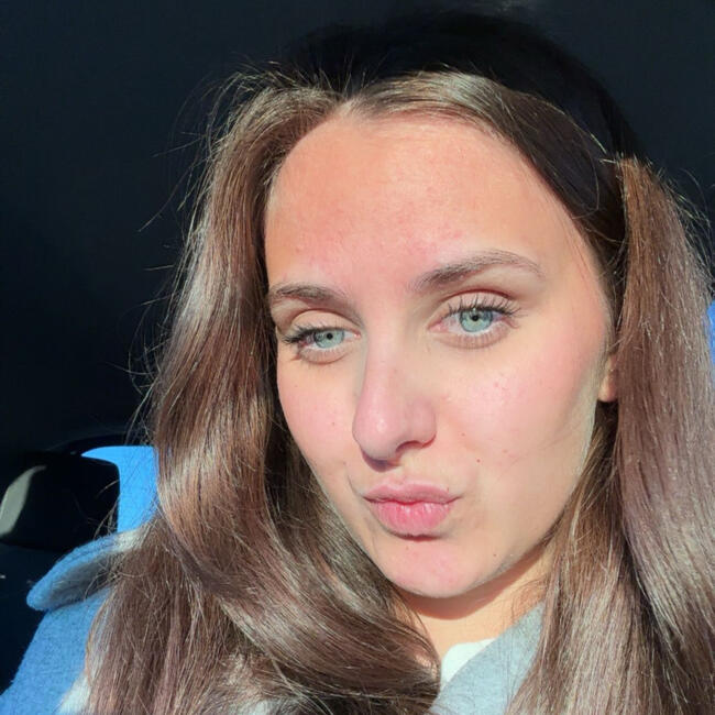 Babysitter in Lay-Saint-Christophe: Carla