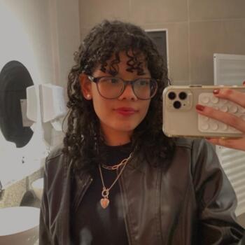 Babysitter in Bragança Paulista: Juliane