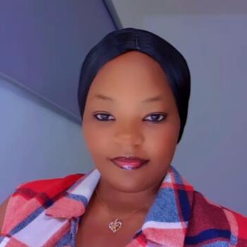 Babysitter Dubai: Margret