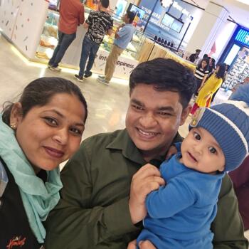 माता-पिता पुणे: Shahanawaz