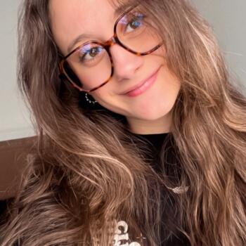 Babysitter in Villenave-d'Ornon: Emma