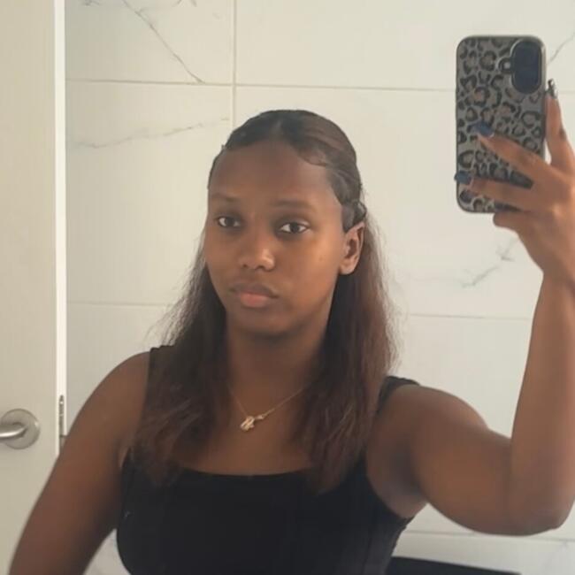 Babysitter in Almada: Irene