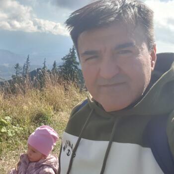 Babysitting job in Bucharest: babysitting job Saeid