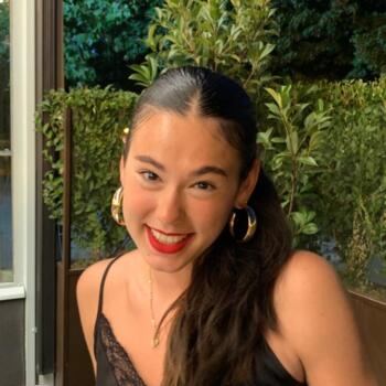 Babysitter in Paris: Laura