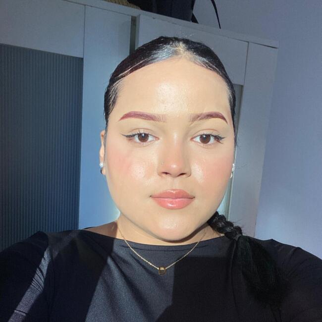 Babysitter in Figueres: Danna