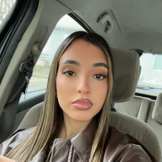 Babysitter in Arles: Salma