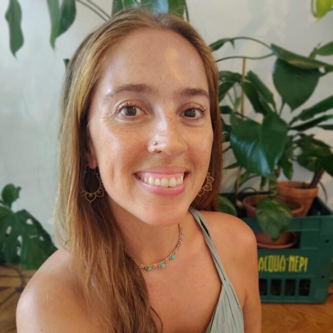 Babysitter in Cruz Quebrada: Agostina Florencia