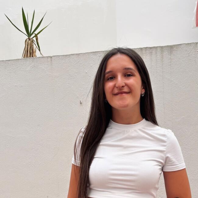 Canguro en Sevilla: Angela