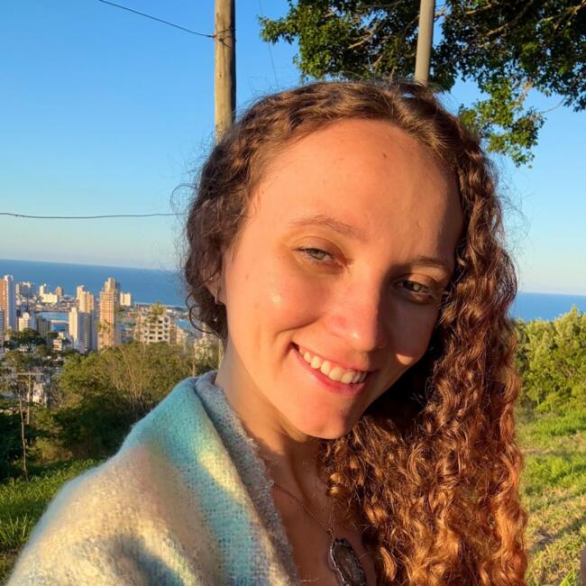 Babá em Camboriú: Jéssica