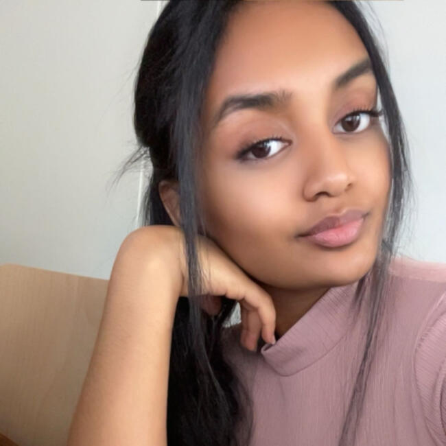 Babysitter a Vernier: Elhana