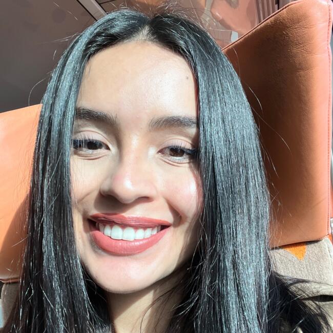 Babysitter in Nice: Emily