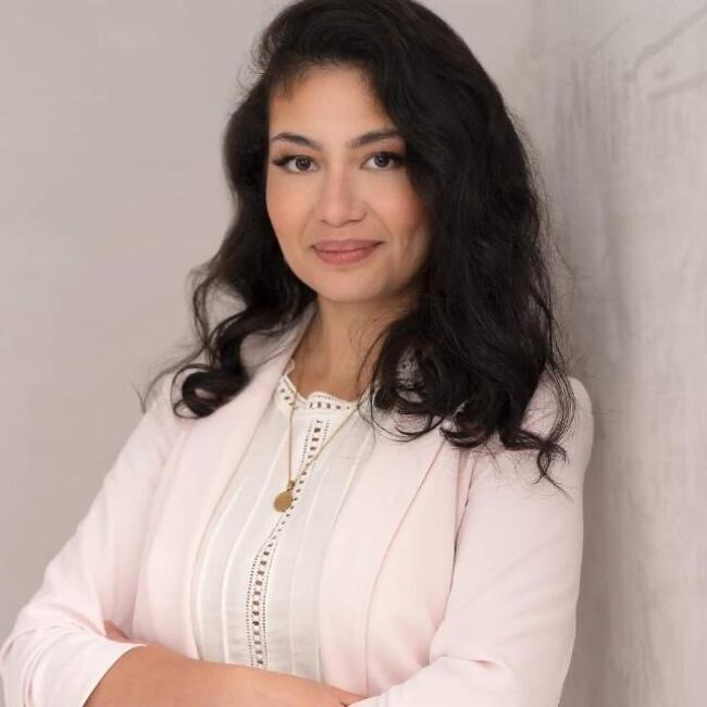 Nanny in Surrey: Sabrina