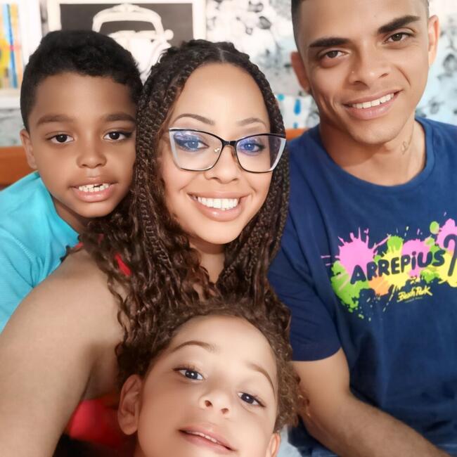 Emprego de babá em Mauá: Greice