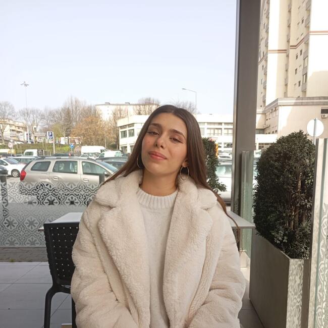 Babysitter in Braga: Lara