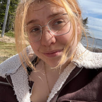 Babysitter in Sechelt: Rose-Aimée