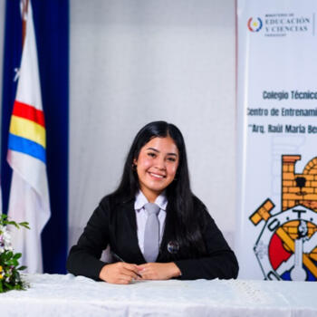 Niñera en San Juan del Paraná: Yuliana