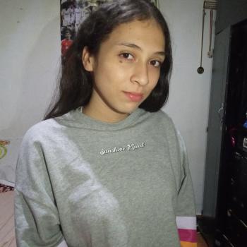 Babysitter Armenia: Geraldine Paola