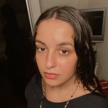 Babysitter στην περιοχή Φουντσάλ: Carolina