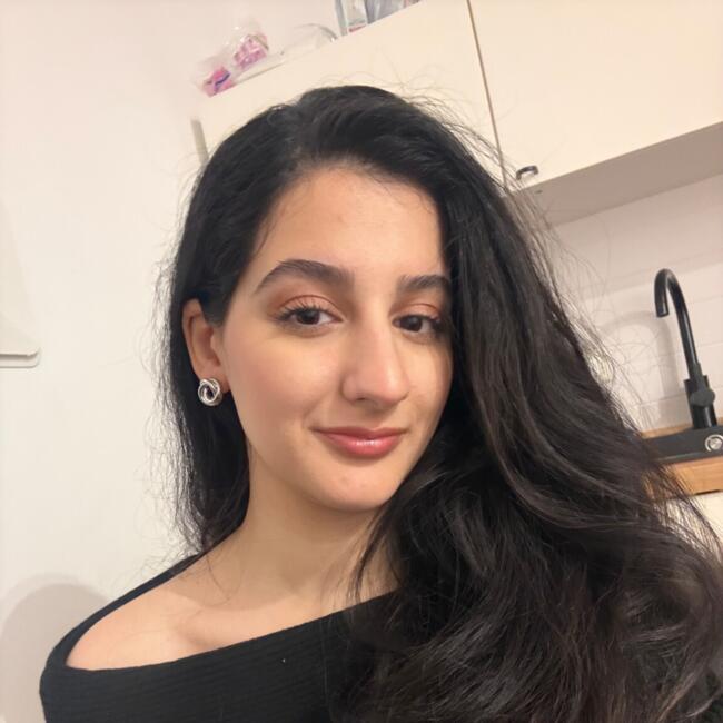 Babysitter in L’Aquila: Nazanin