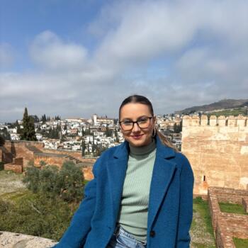 Babysitter Bucharest: Anne