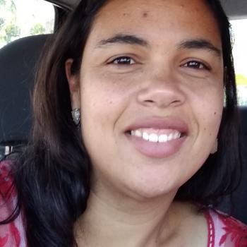 Babá em Vinhedo: Daniela