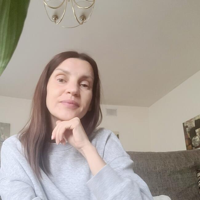 Babysitter in Athlone: Yuliia