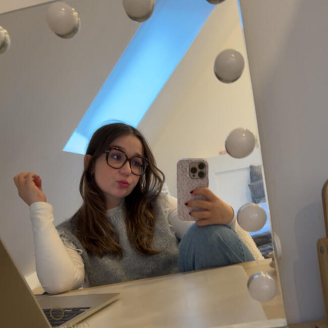 Babysitter in Zottegem: Jana