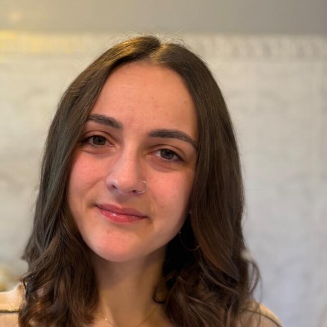 Babysitter in Cosne-Cours-sur-Loire: Laurie