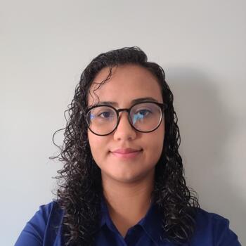 Babysitter Valparaíso de Goiás: Jéssyca