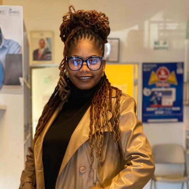 Babysitter in Cape Town: Yvonne