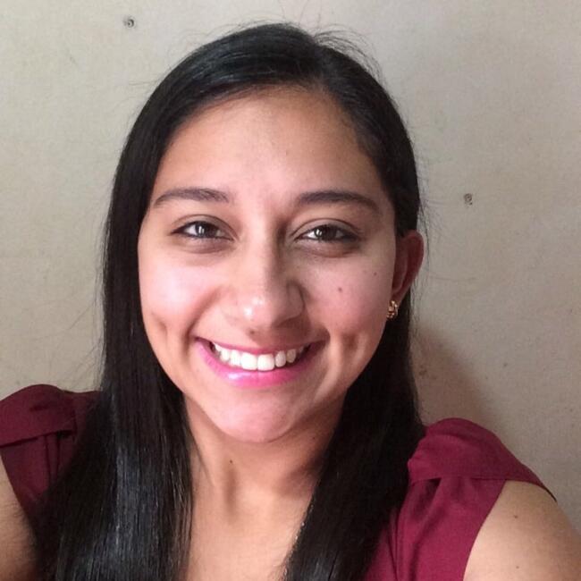 Babysitting job in Cartago: María de los Ángeles
