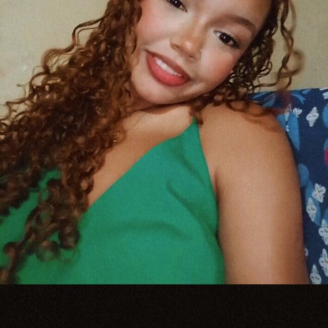 Babá em São Luís: Sarah