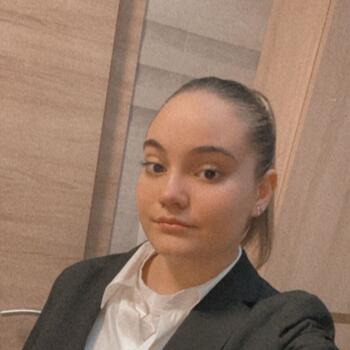 Babysitter La Louvière: Nessa