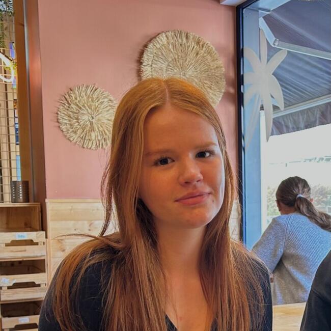 Babysitter in Falaise: Manon