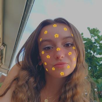 Babysitter in Dijon: Emma