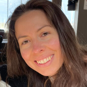 Trabajo de canguro en Marbella: trabajo de canguro Livia