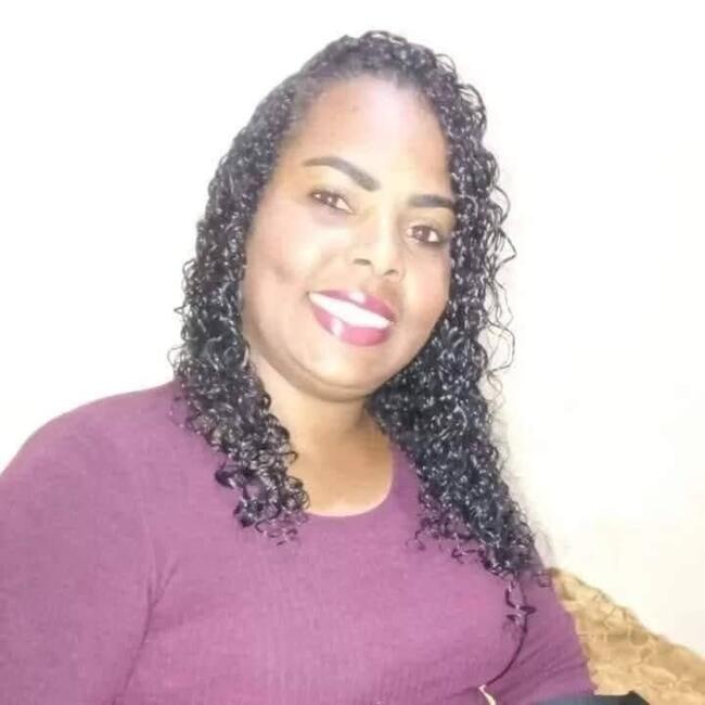 Babá em Araruama: Juliana