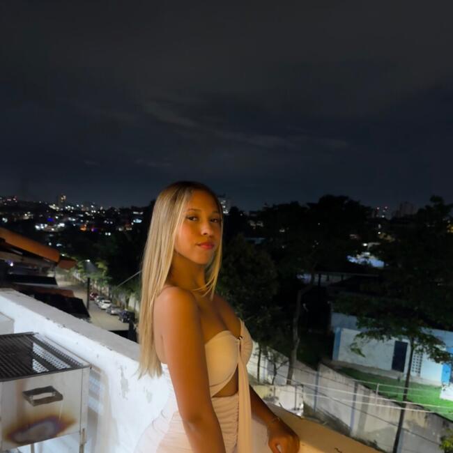 Babysitter in Santo André: Larissa