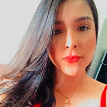 Emprego de babá em Várzea Grande: emprego de babá Thais Costa