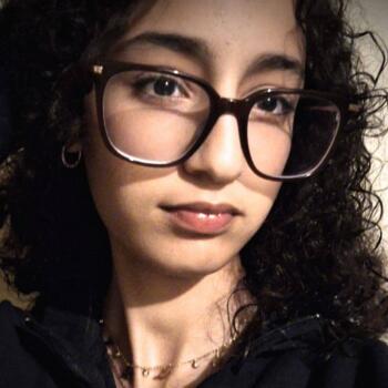 Babysitter in Villeneuve-la-Garenne: Salma