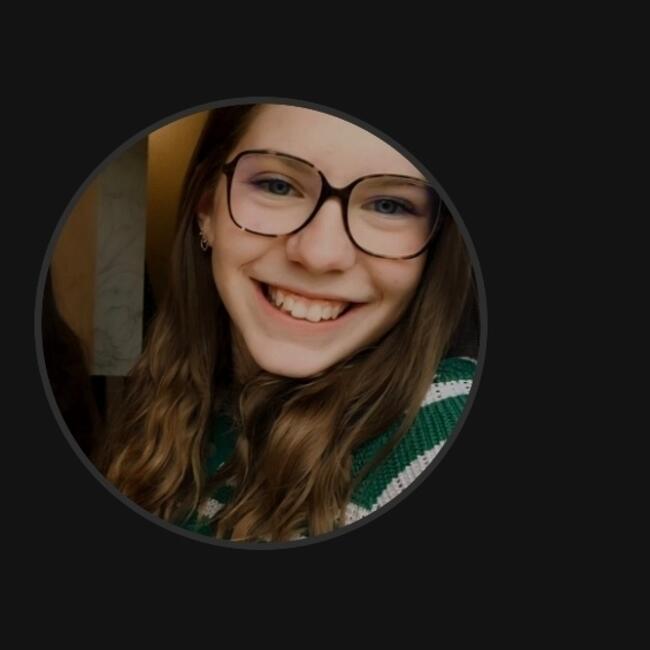 Babysitter in Sottevast: Leonie