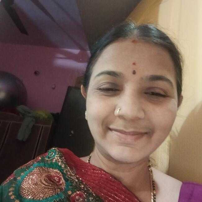 बंगलौर में बेबीसिटर: Hemalakshmi